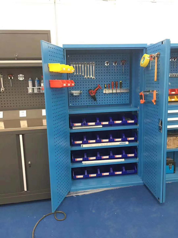 與平安電氣簽訂工位器具系列訂購合同