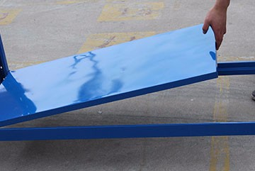 湖南靖嘉倉儲設(shè)備制造有限公司,湖南倉儲設(shè)備,倉儲設(shè)備,中型貨架.湖南閣樓貨架|湖南橫梁式貨架|湖南倉儲貨架批發(fā)